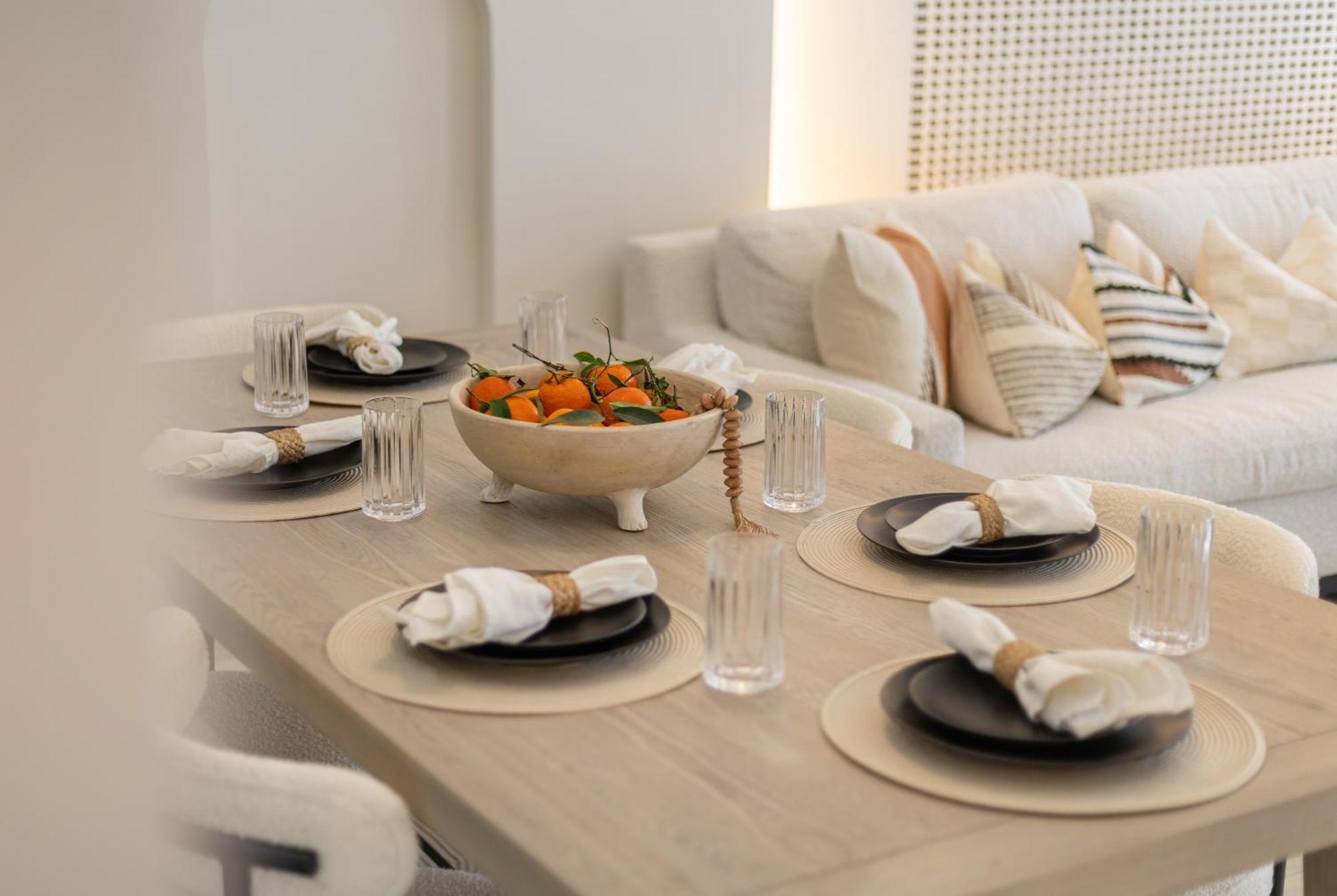 Apartment Luxury 2br In Cayan Tower With Sea, Marina & Eye View *