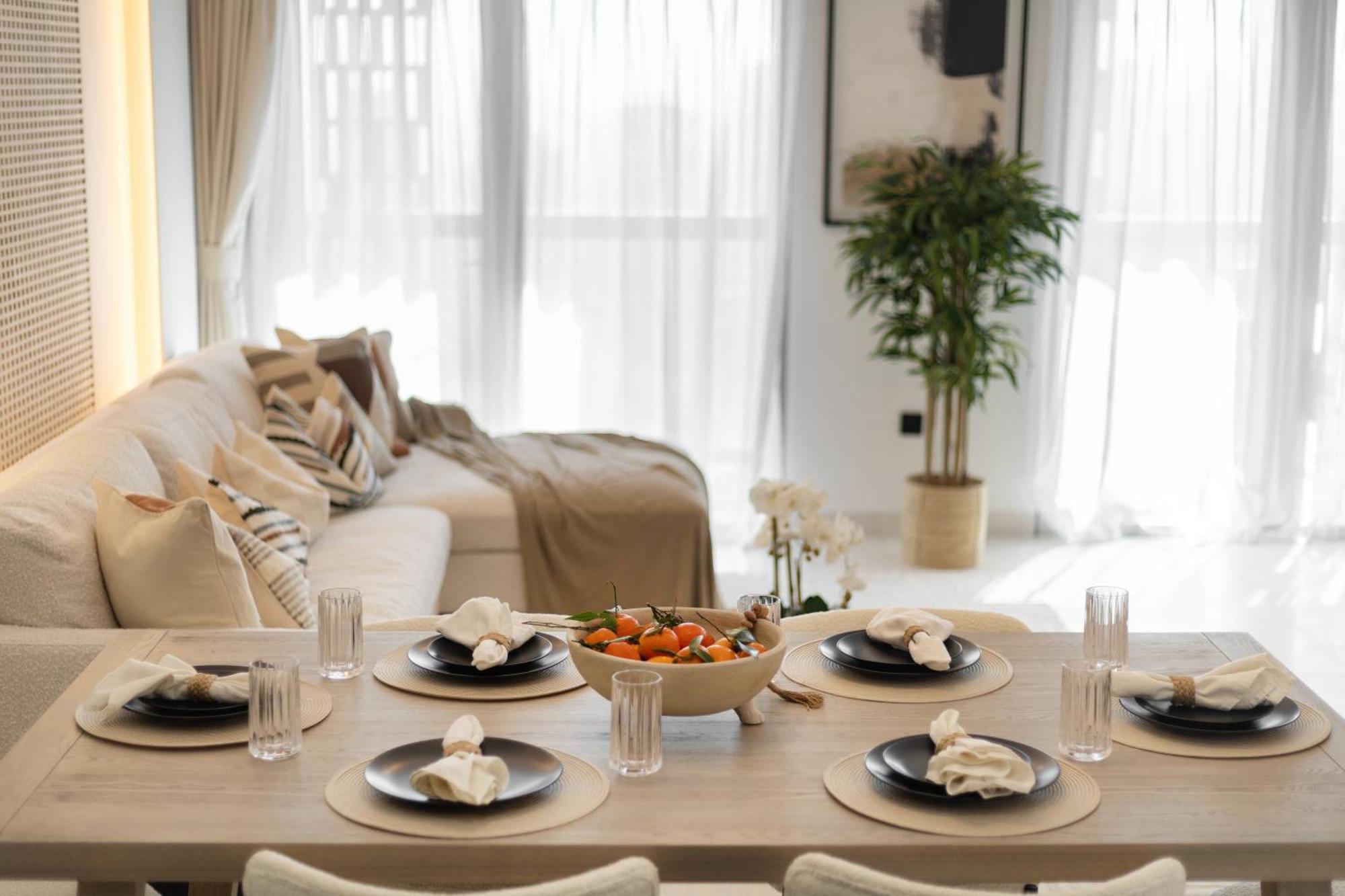 Luxury 2br In Cayan Tower With Sea, Marina & Eye View * Dubai