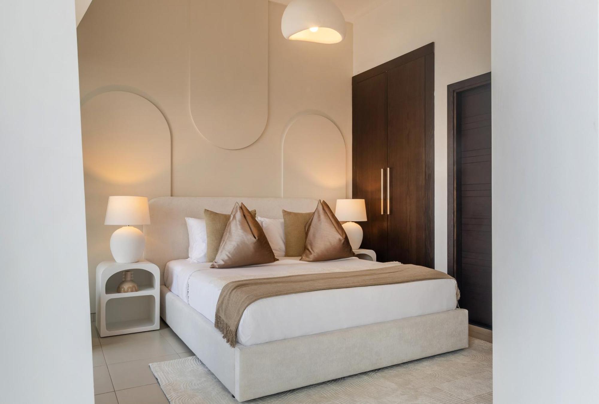 Luxury 2br In Cayan Tower With Sea, Marina & Eye View *