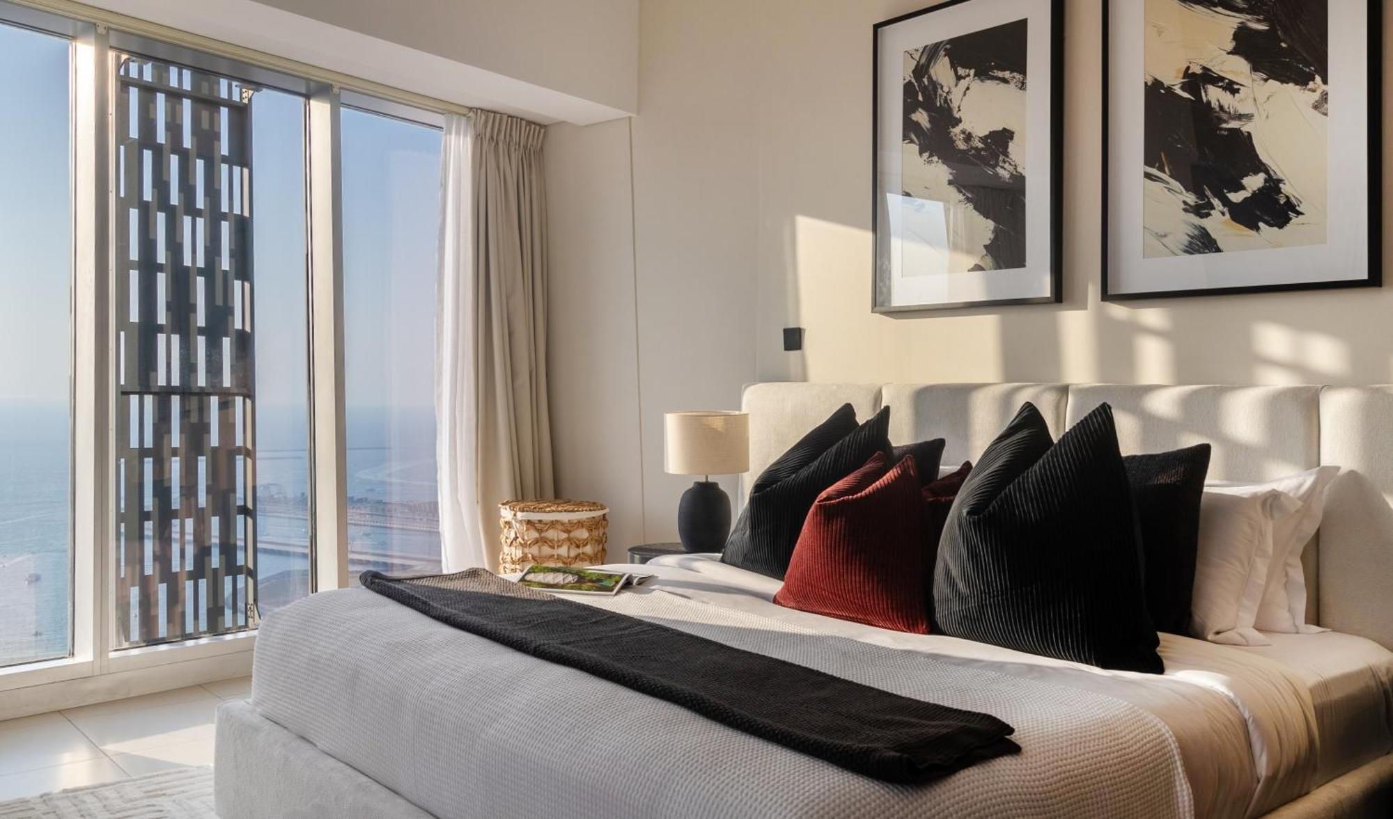Luxury 2br In Cayan Tower With Sea, Marina & Eye View * Dubai
